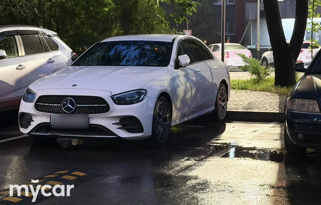 Mercedes-Benz E-Класс 2021