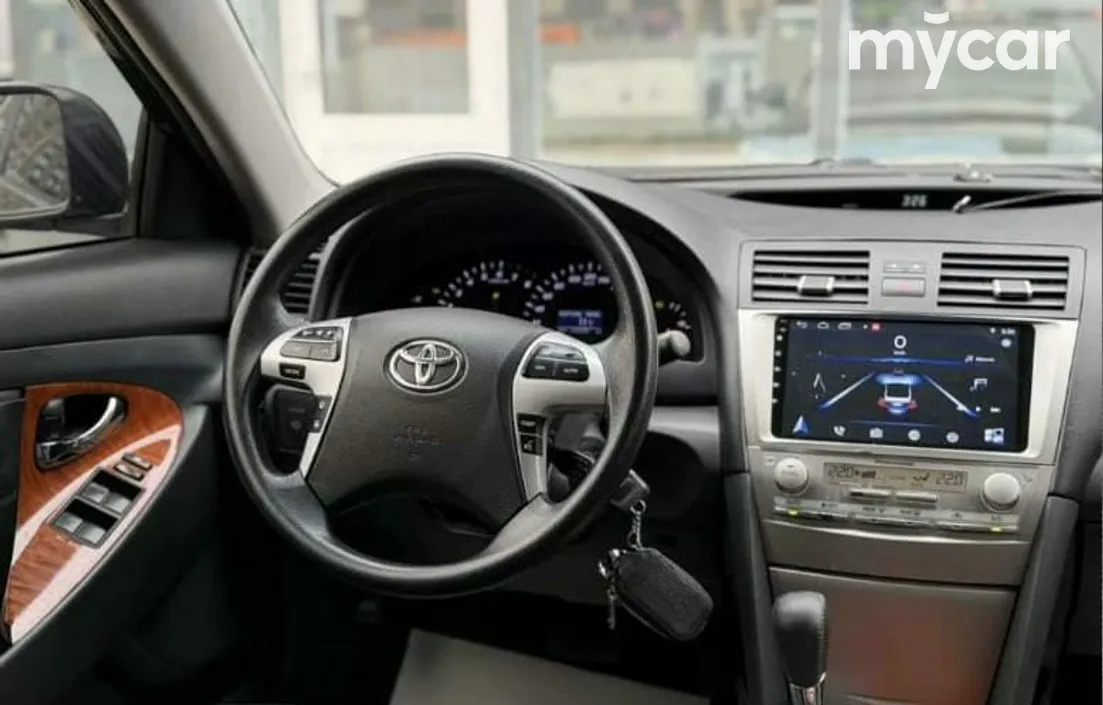 Toyota Camry 2010