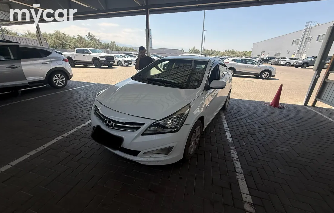 Hyundai Accent 2015