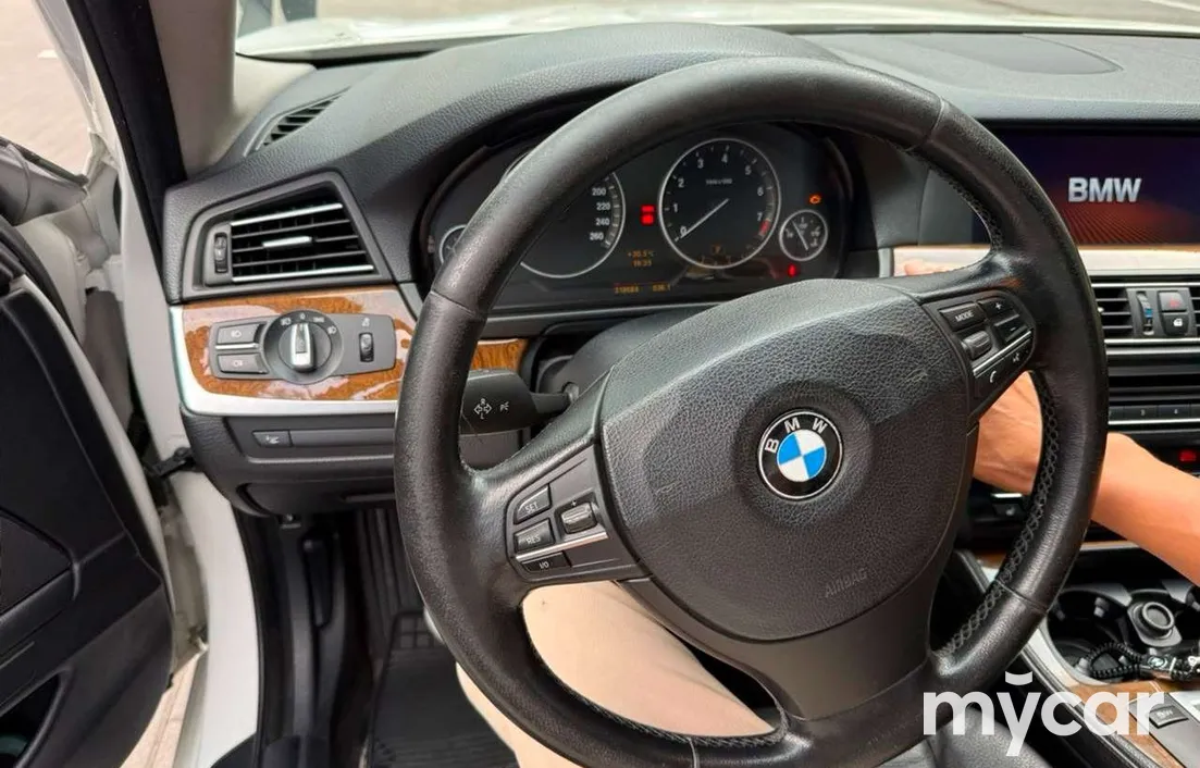 BMW 5 серия 2010