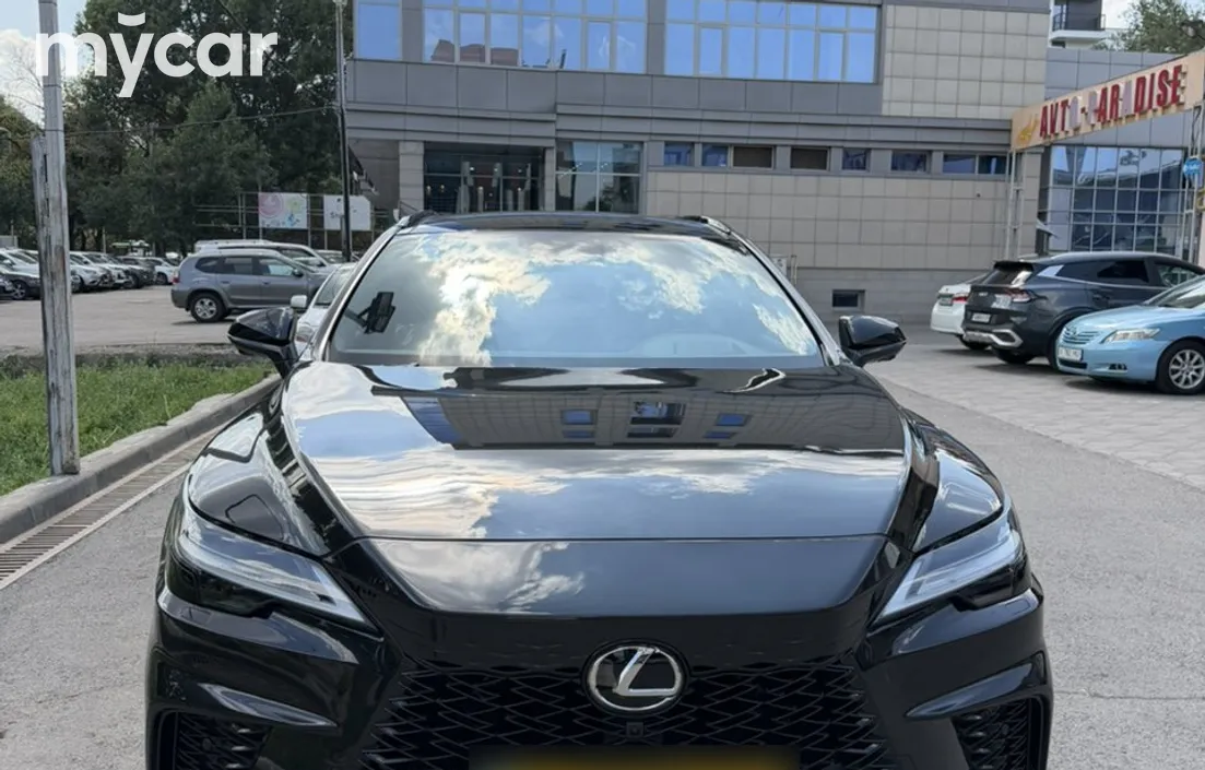 Lexus RX 2025