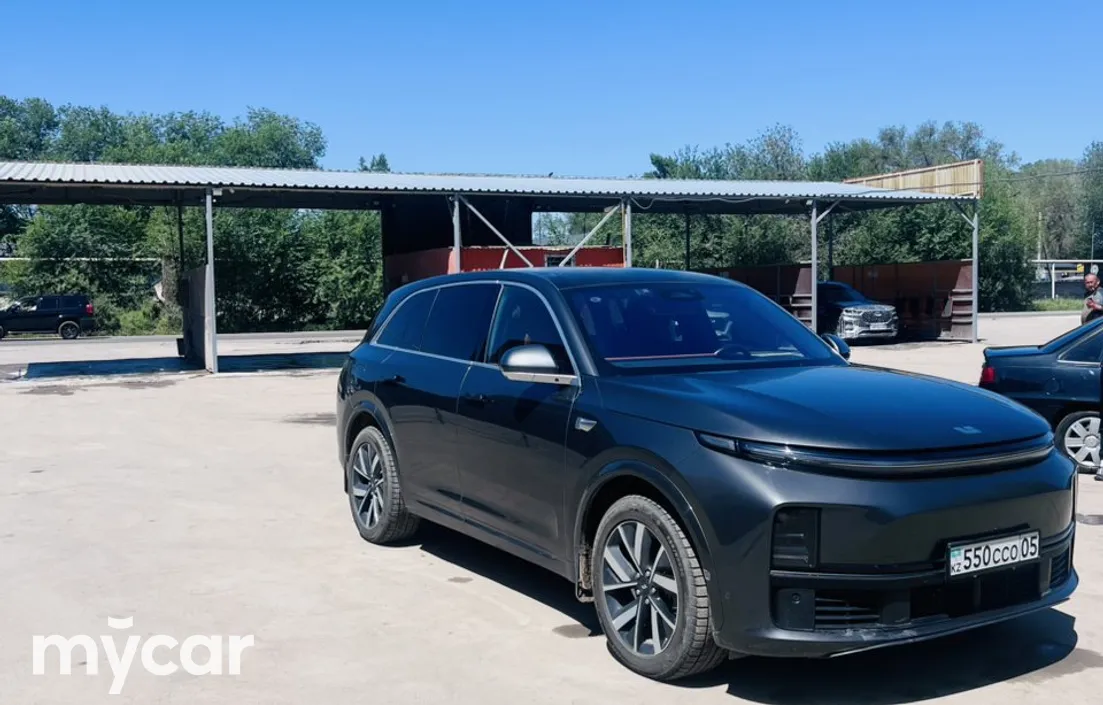 LiXiang L7 2023