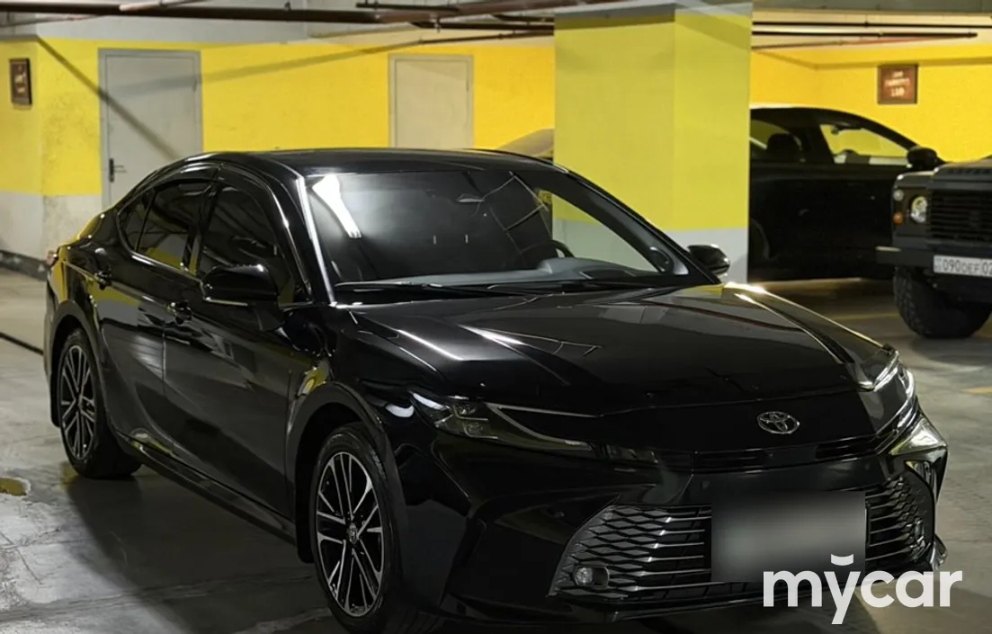 Toyota Camry 2025