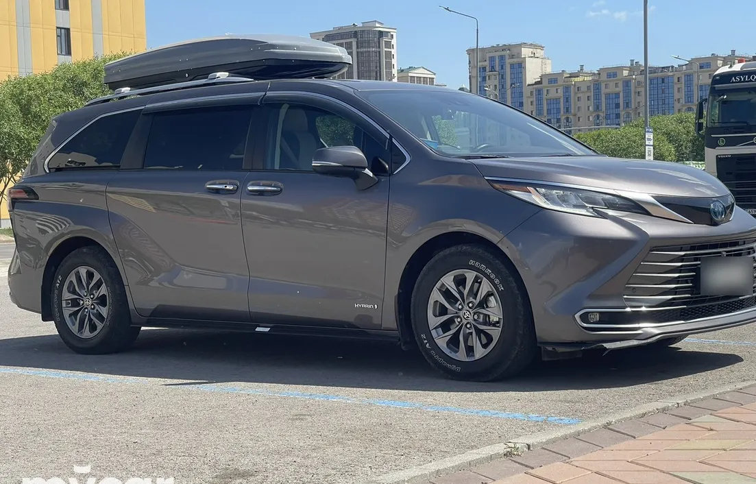 Toyota Sienna 2021