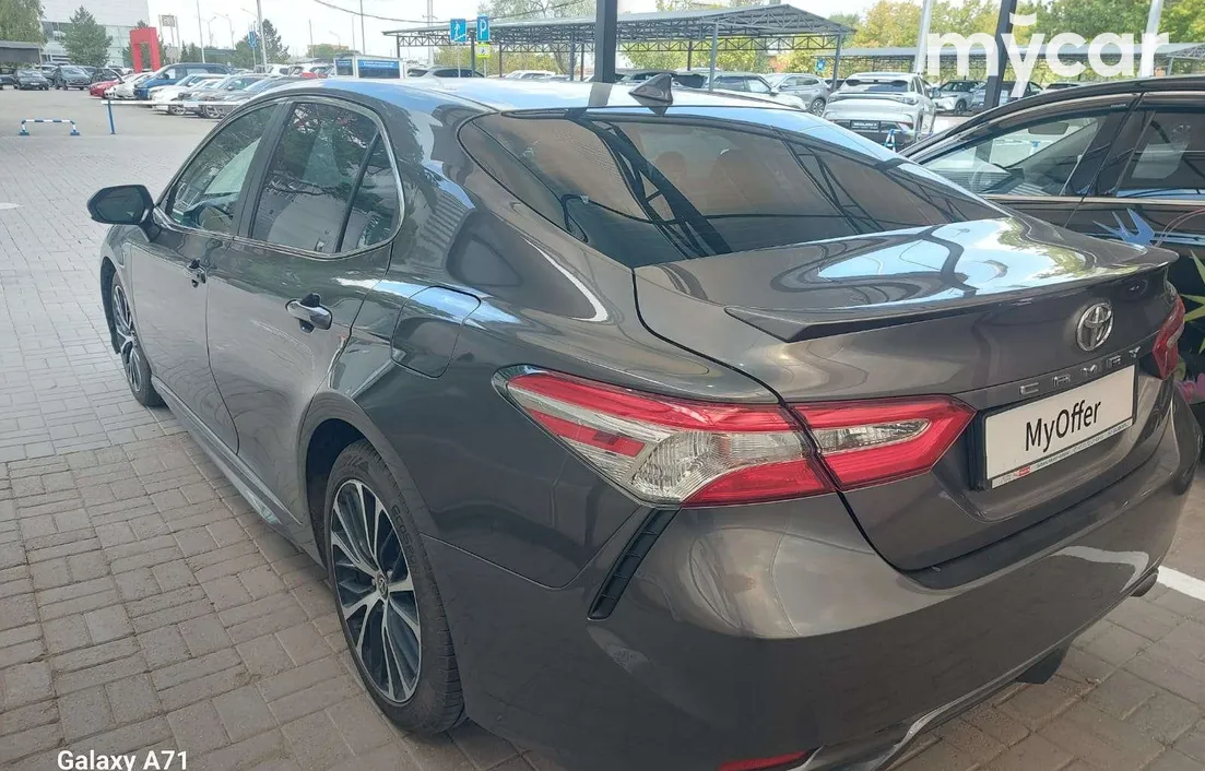 Toyota Camry 2020