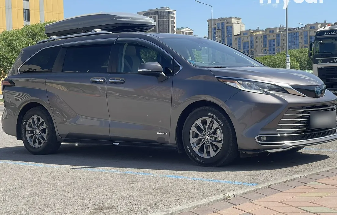 Toyota Sienna 2021