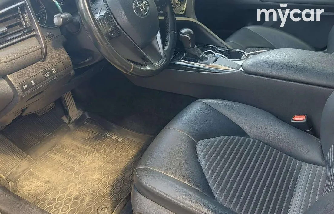 Toyota Camry 2020