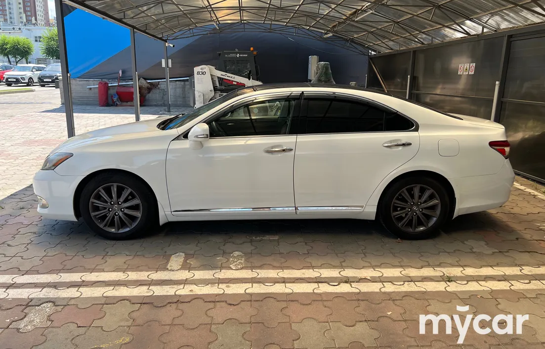 Lexus ES 2011
