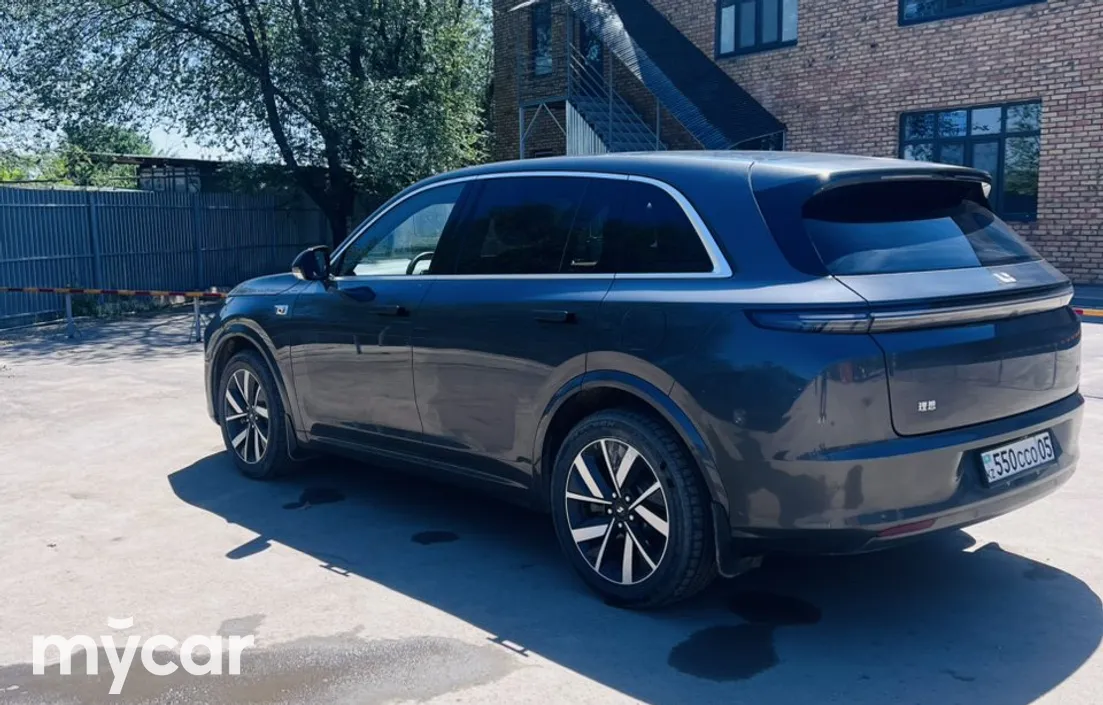 LiXiang L7 2023