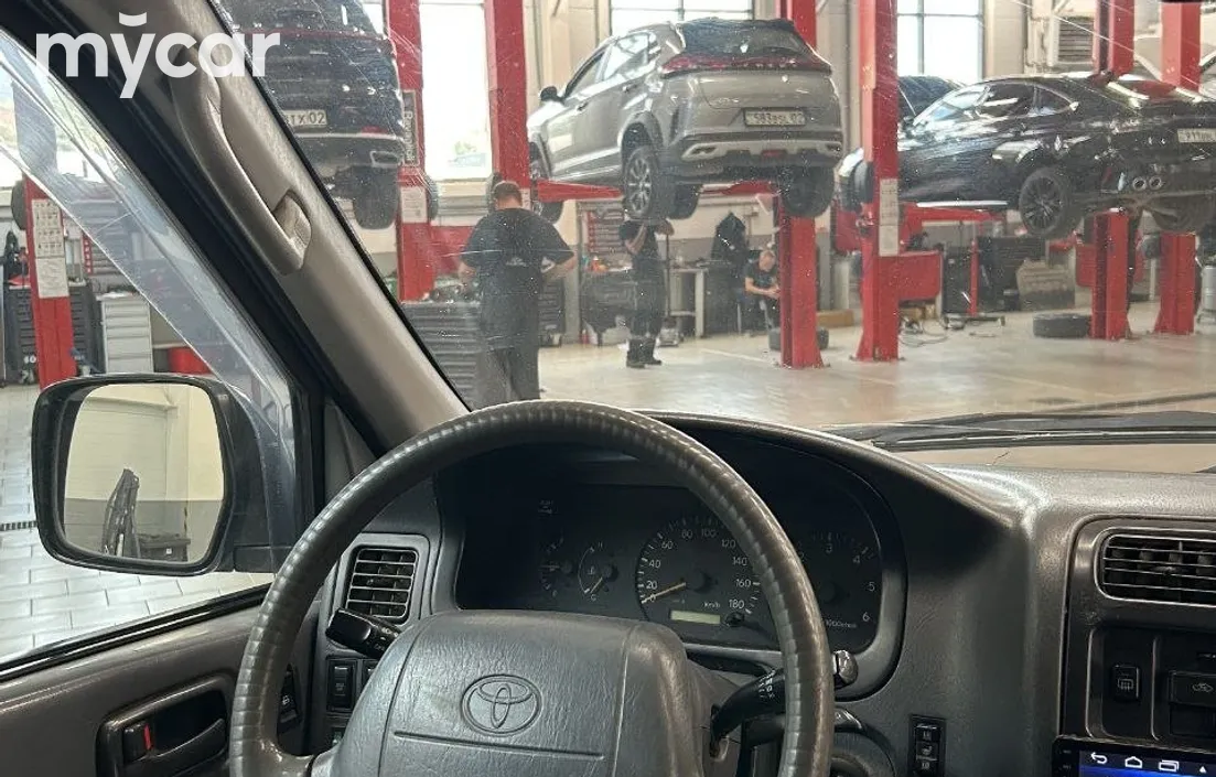 Toyota Hiace 2003