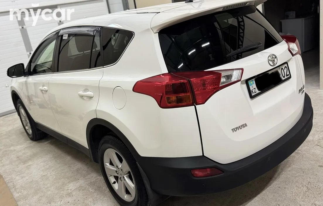 Toyota RAV4 2013