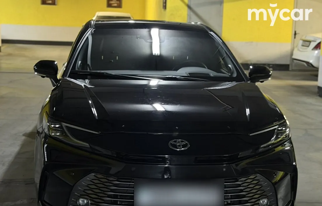 Toyota Camry 2025