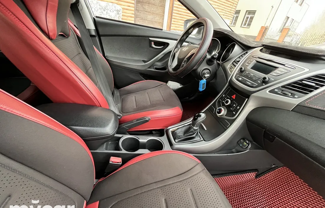Hyundai Elantra 2015
