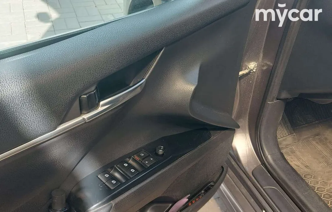 Toyota Camry 2020