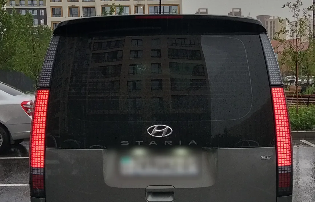 Hyundai Staria 2023