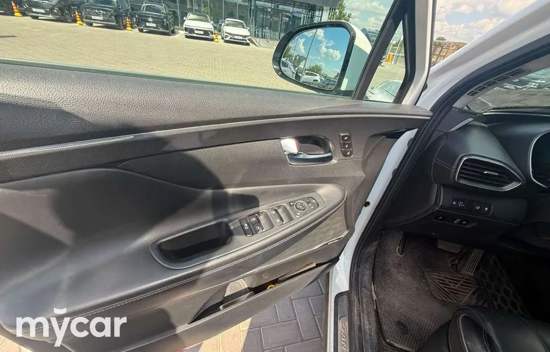 Hyundai Santa Fe 2023