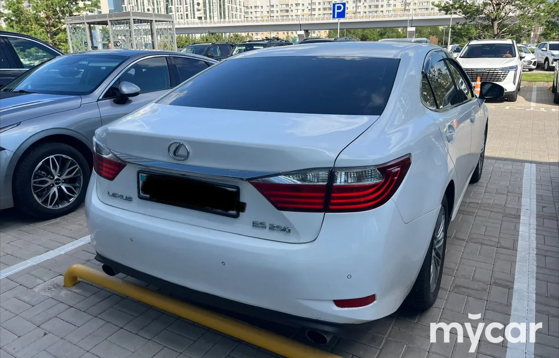 Lexus ES 2013