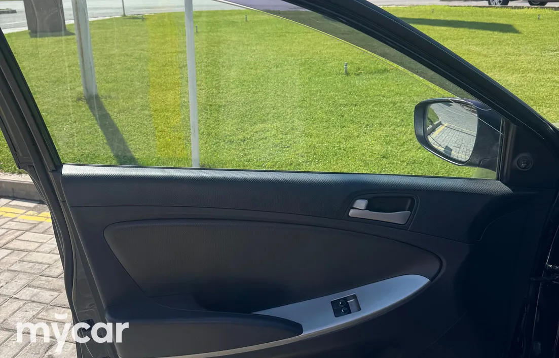 Hyundai Accent 2015