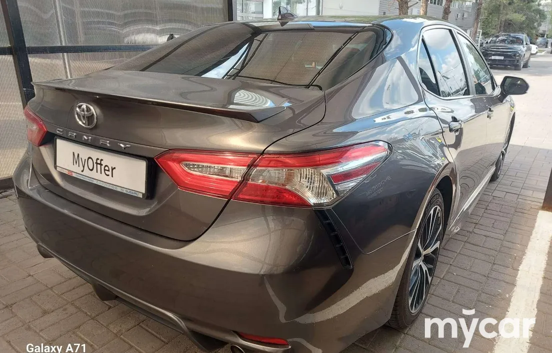 Toyota Camry 2020