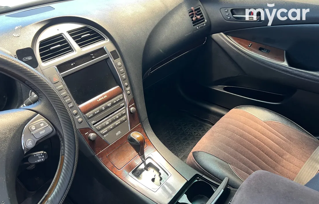 Lexus ES 2011