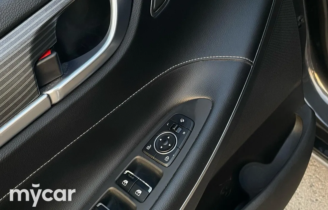 Hyundai Grandeur 2016