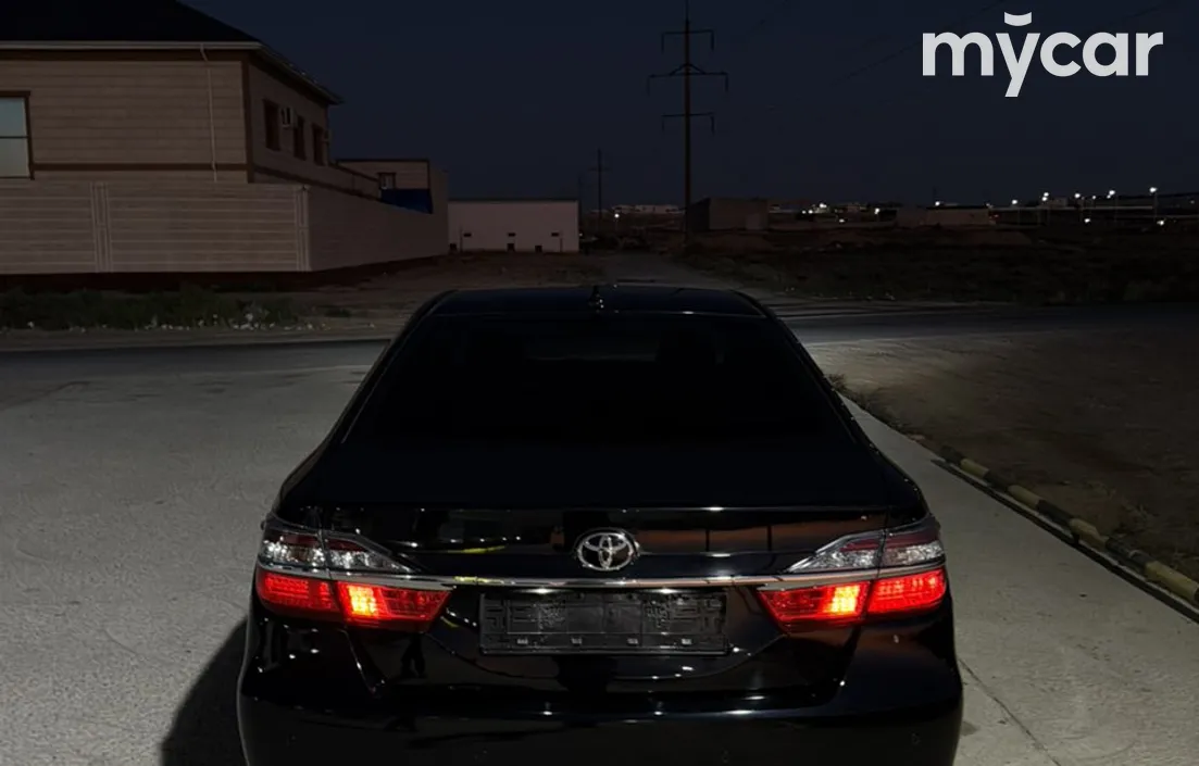 Toyota Camry 2016