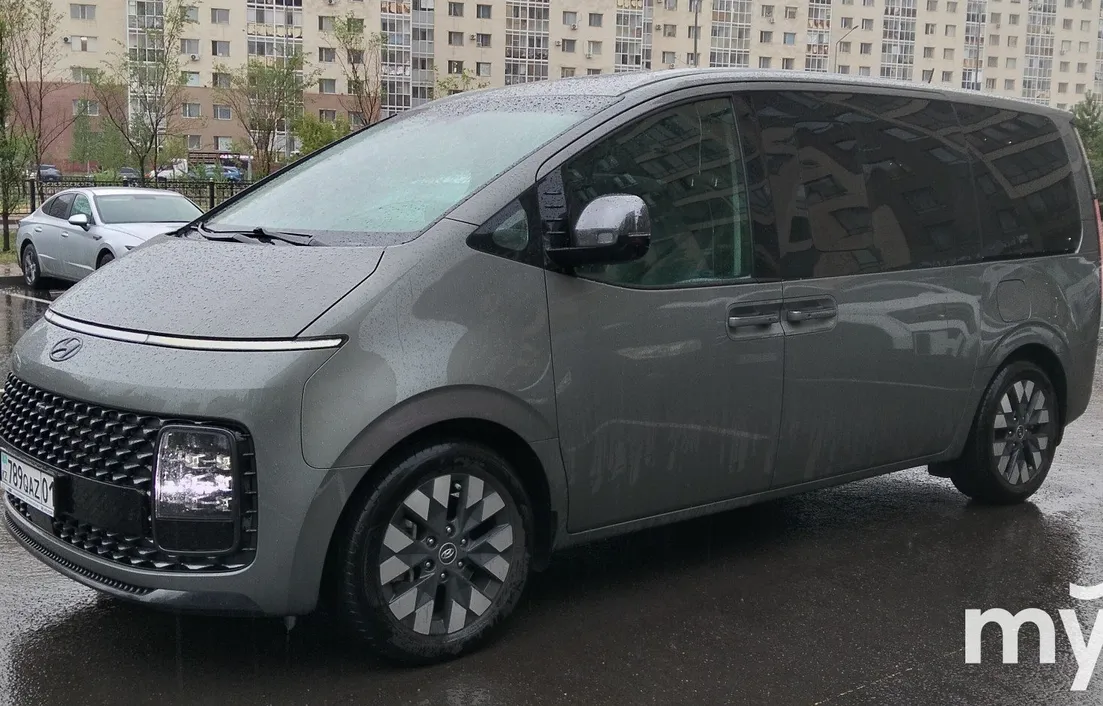 Hyundai Staria 2023
