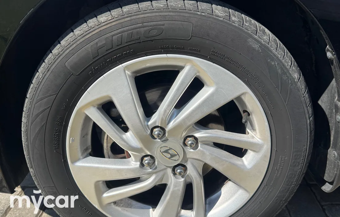 Hyundai Accent 2015
