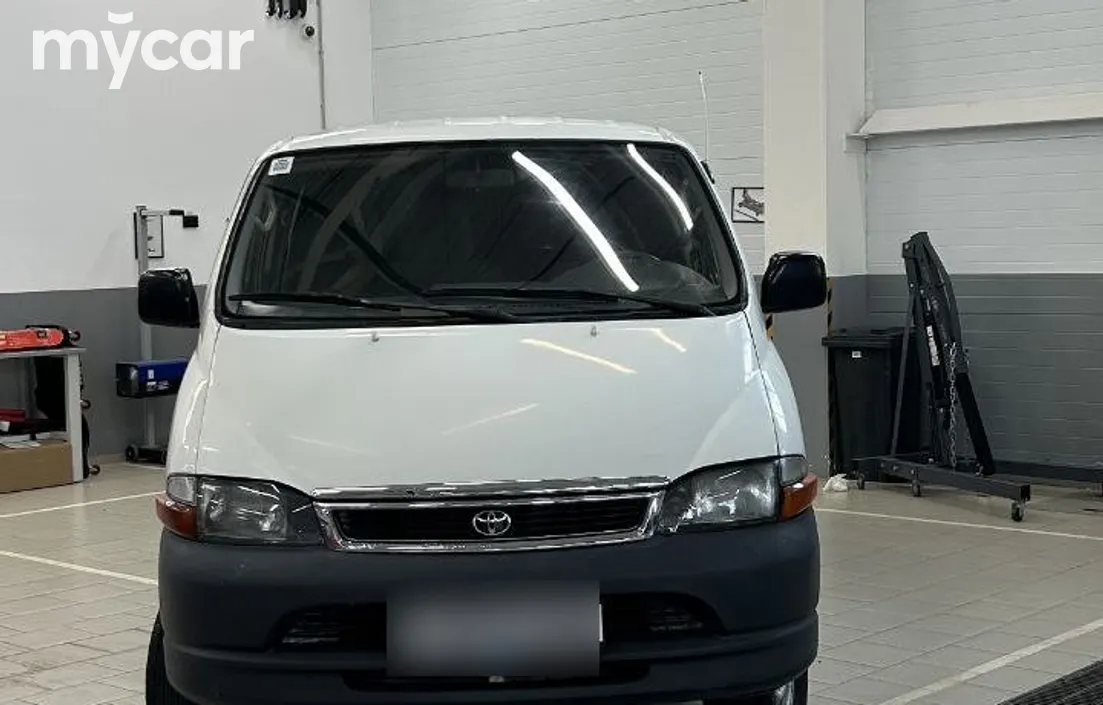 Toyota Hiace 2003