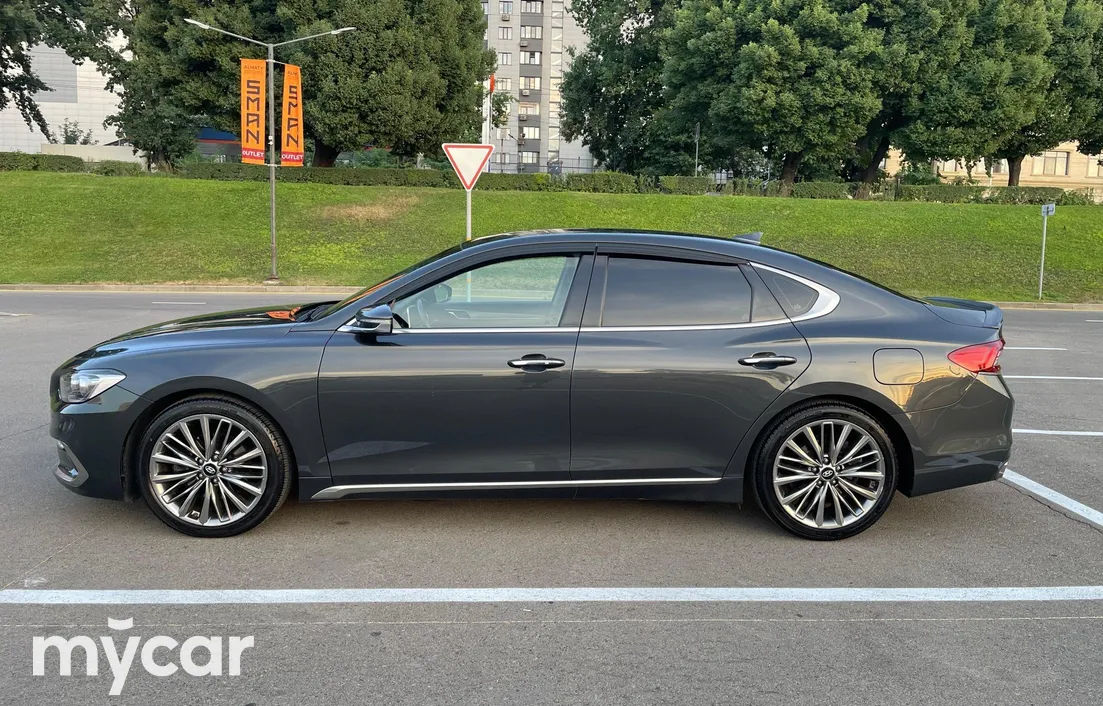 Hyundai Grandeur 2016