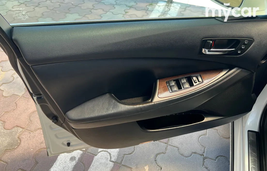 Lexus ES 2011