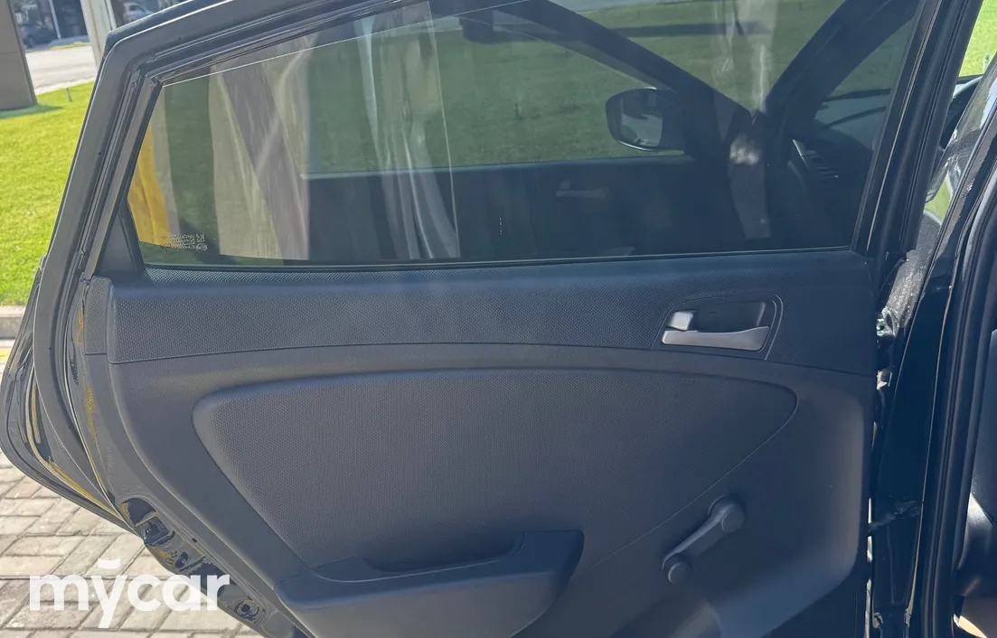 Hyundai Accent 2015