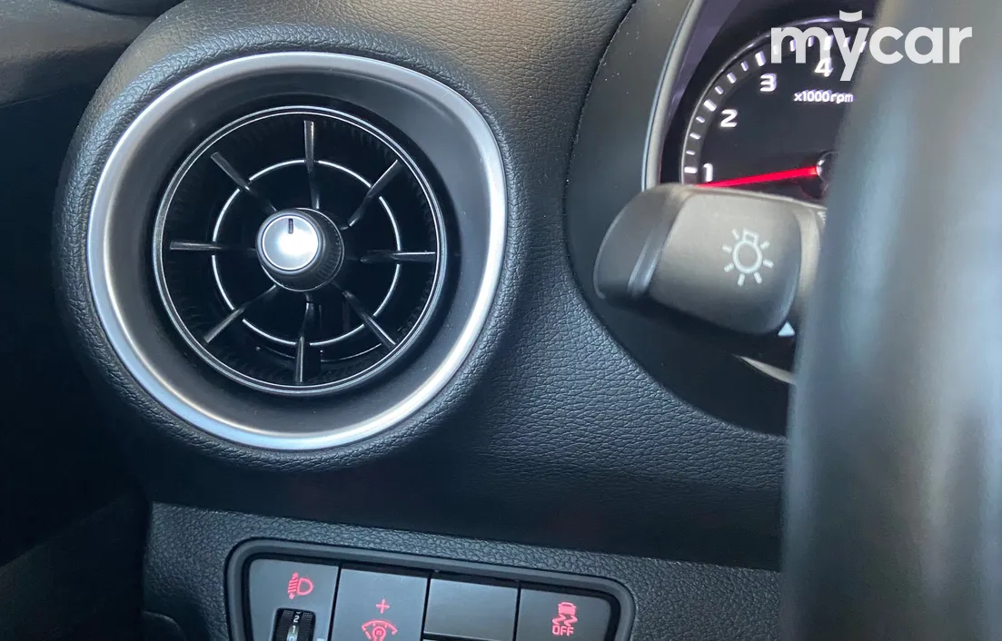 Kia Cerato 2025