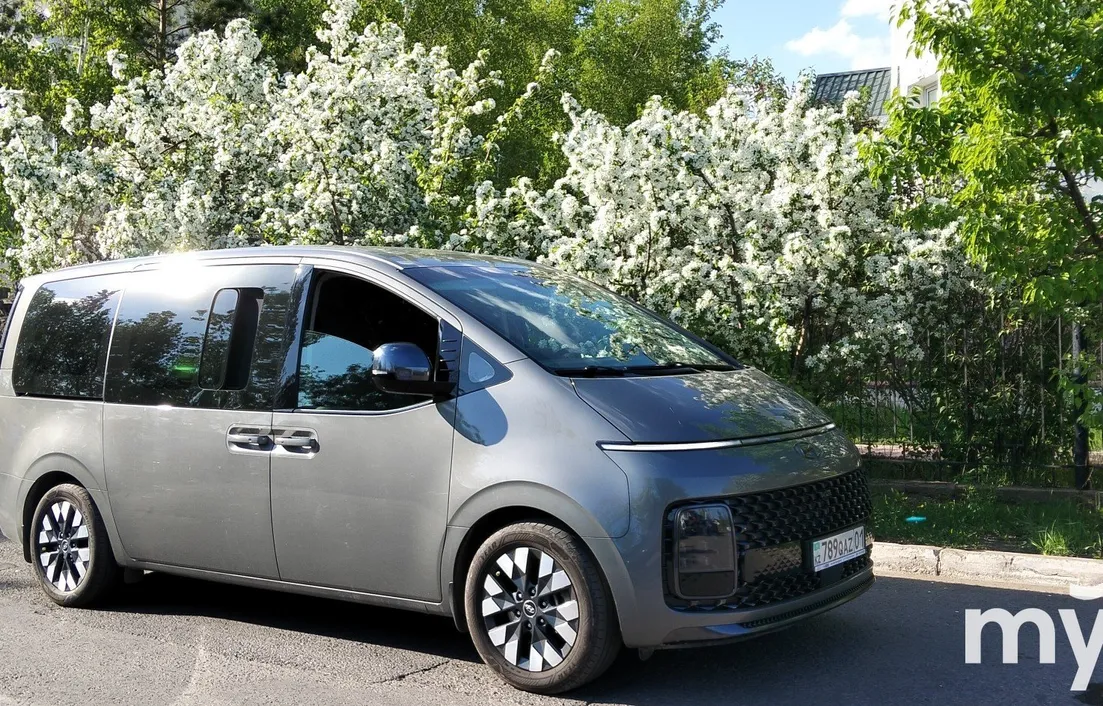 Hyundai Staria 2023