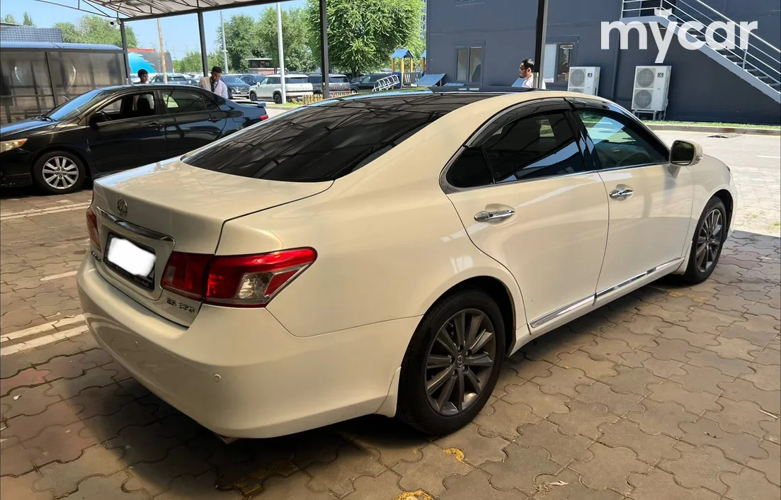 Lexus ES 2011