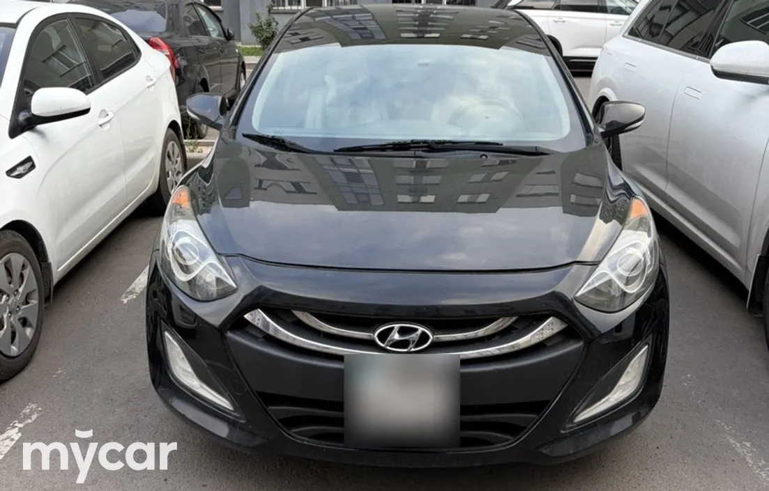 Hyundai Elantra 2013