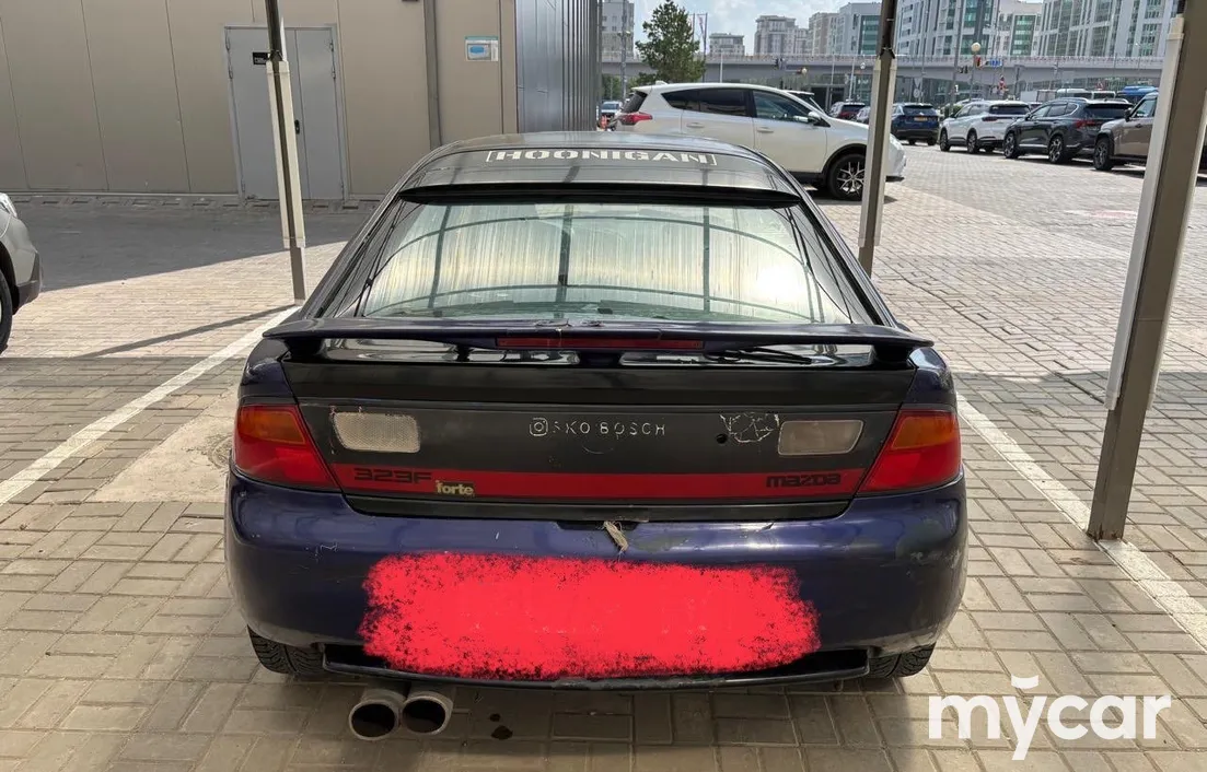 Mazda 323 1996