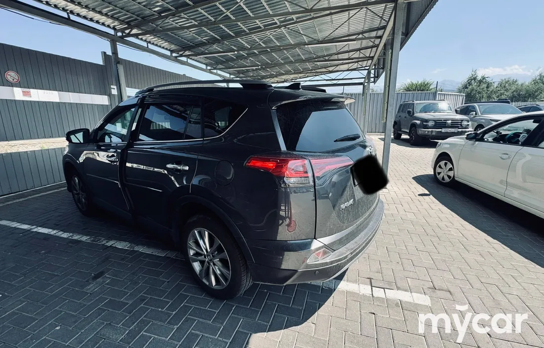 Toyota RAV4 2017