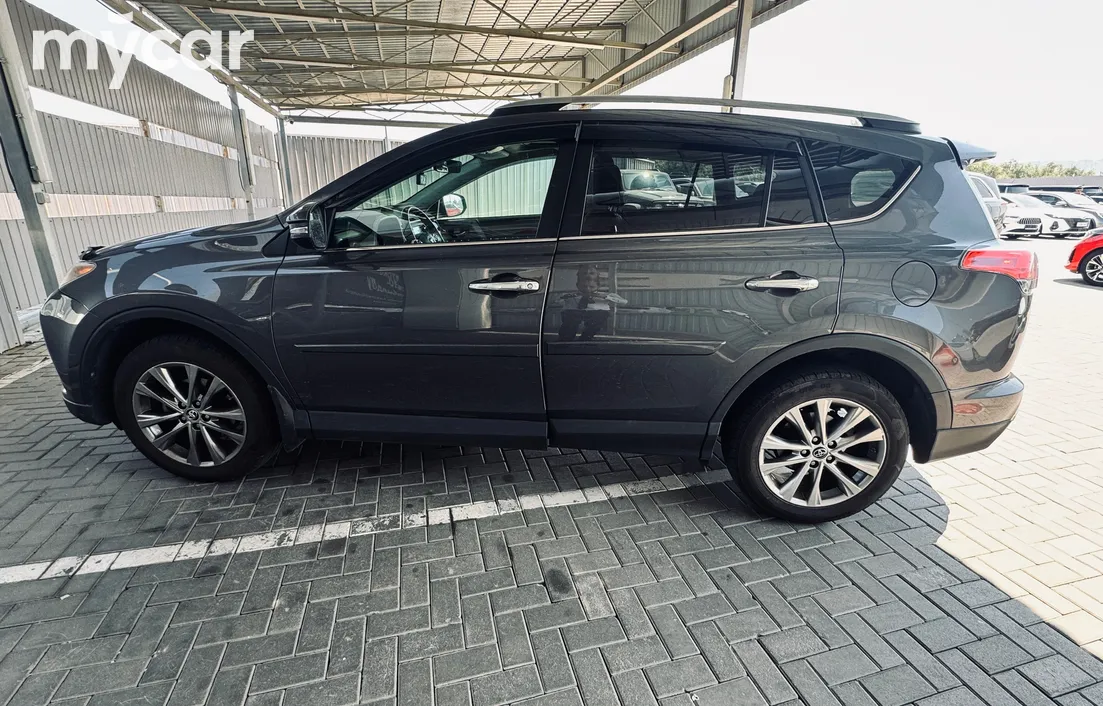 Toyota RAV4 2017