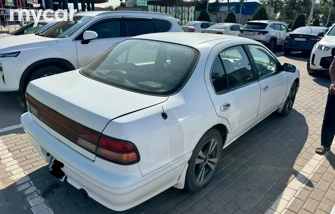 Nissan Cefiro 1995