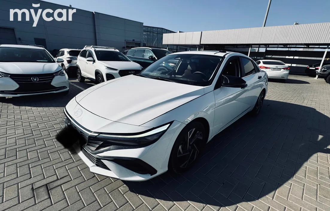 Hyundai Elantra 2024