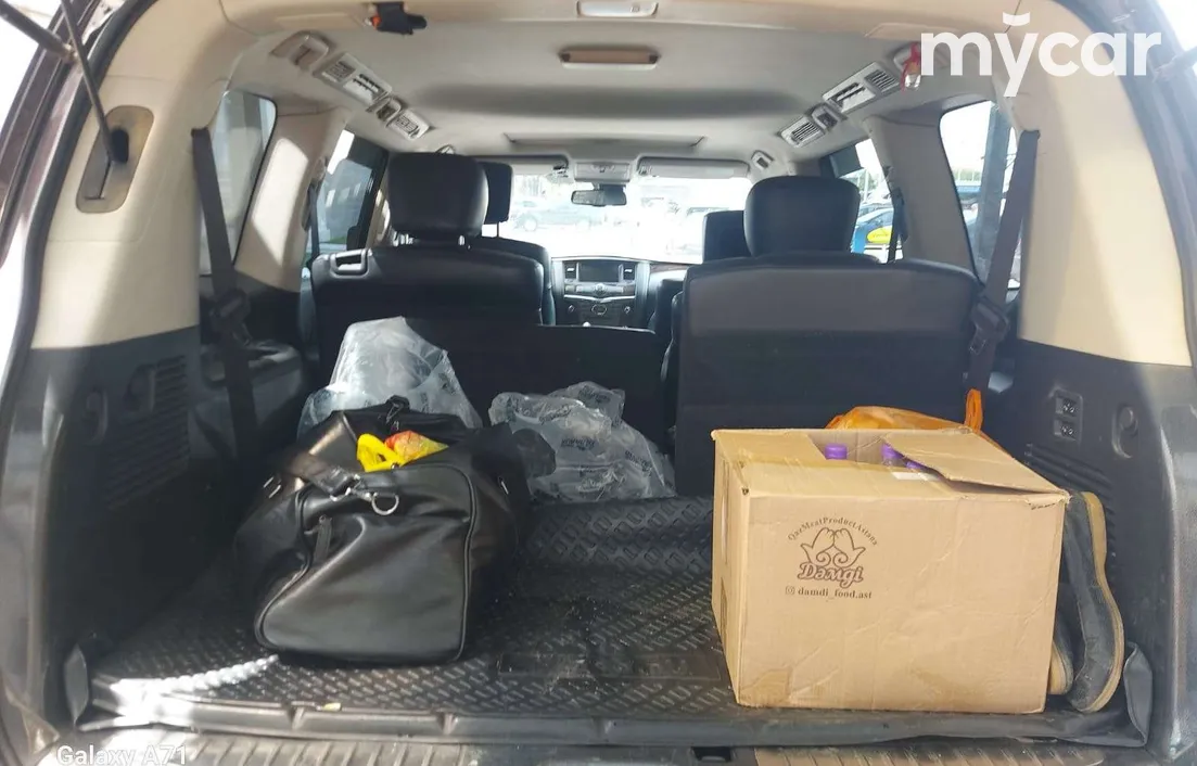 Infiniti QX56 2011