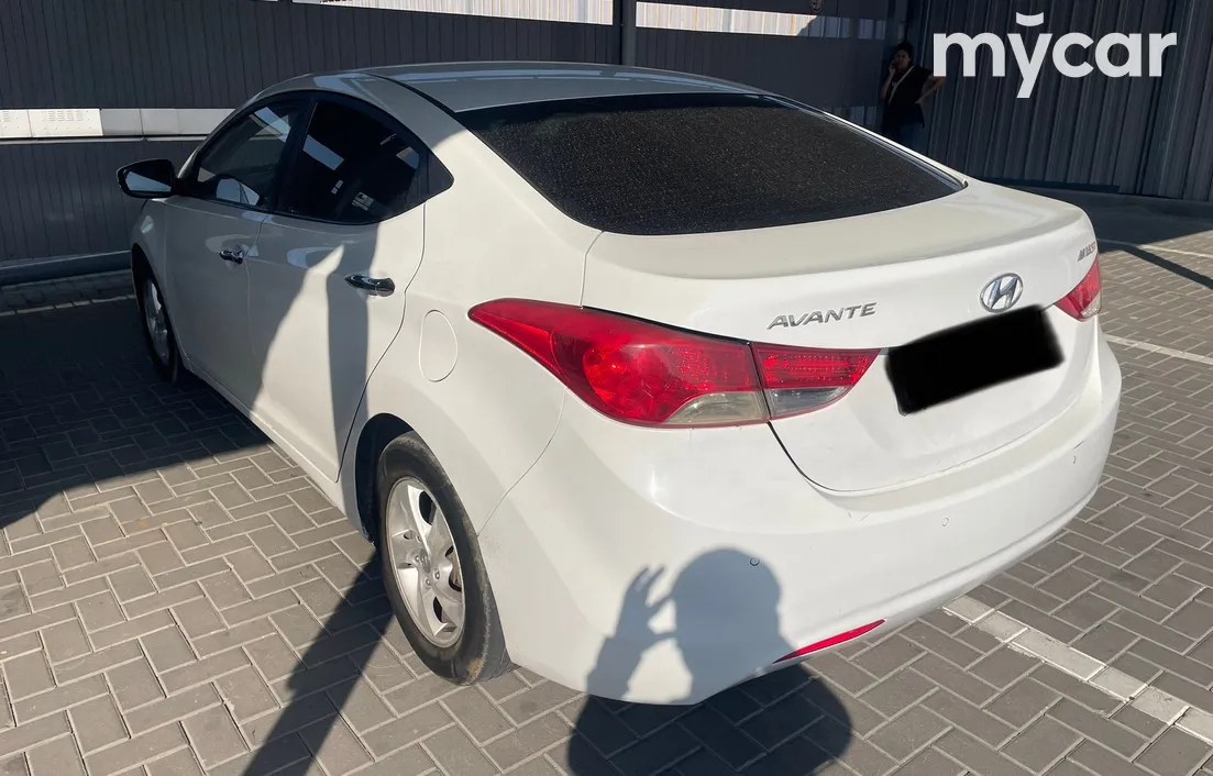 Hyundai Avante 2010