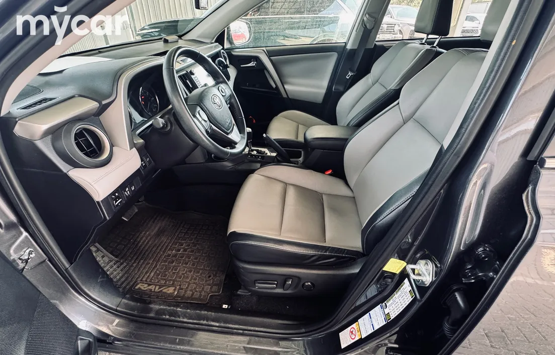 Toyota RAV4 2017
