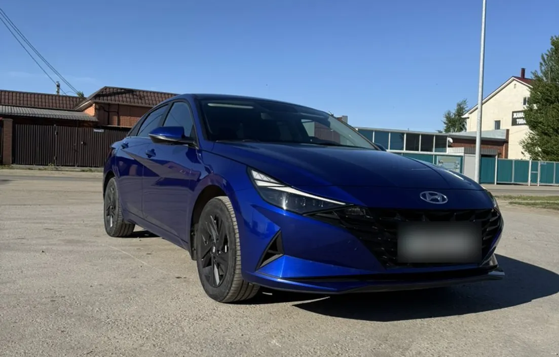 Hyundai Elantra 2022