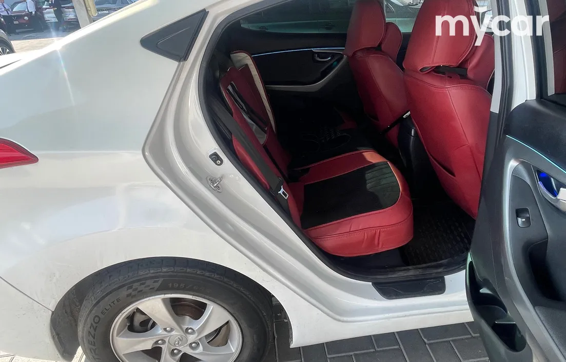 Hyundai Avante 2010