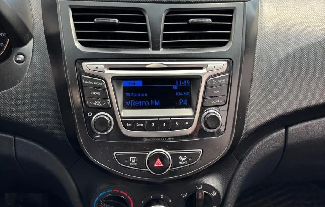 Hyundai Accent 2014