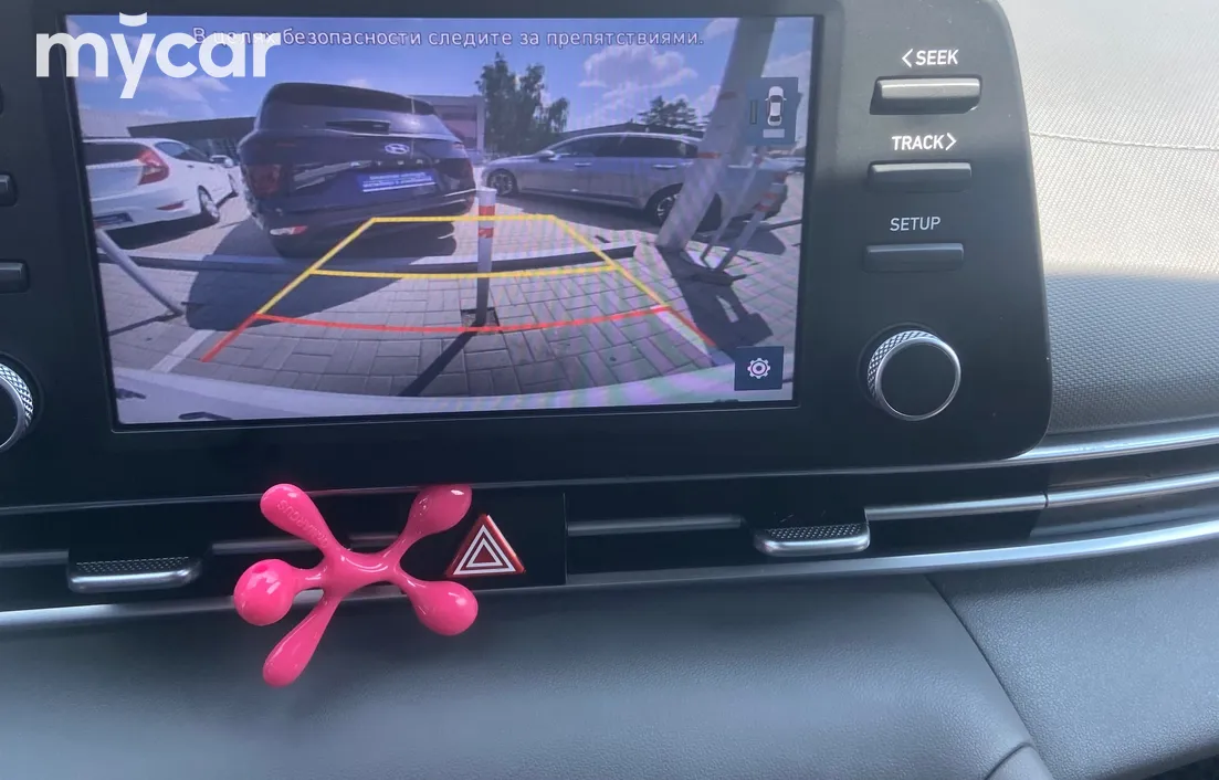 Hyundai Elantra 2022