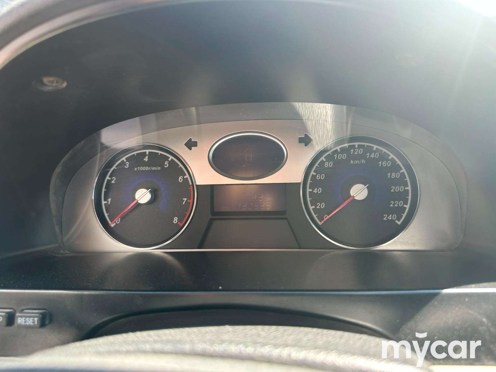 Geely Emgrand EC7 2014