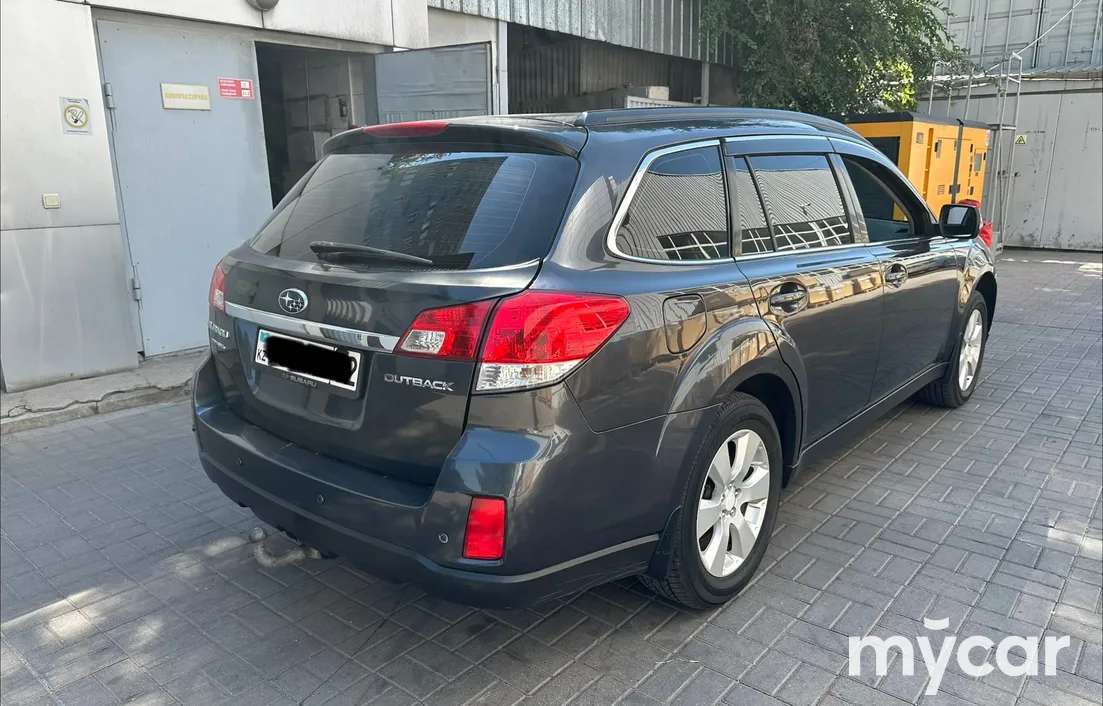 Subaru Outback 2011